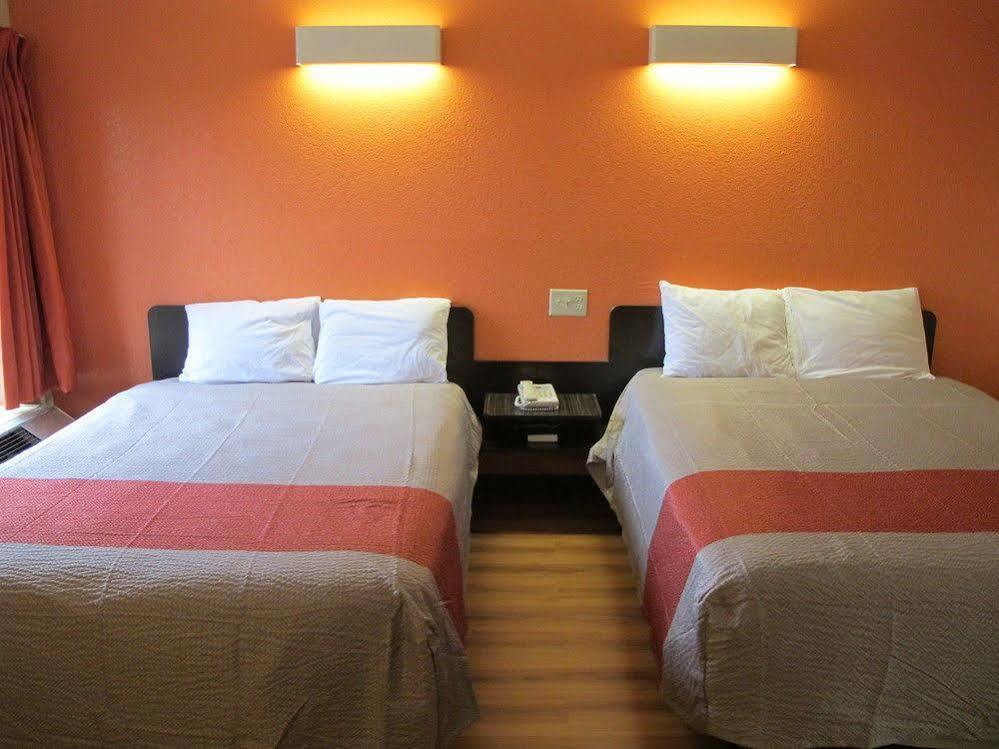 Motel 6-Libertyville, Il Buitenkant foto